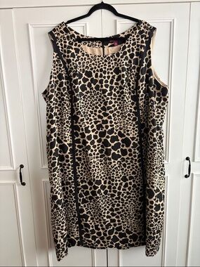 Jessica London Animal Print knee length Dress